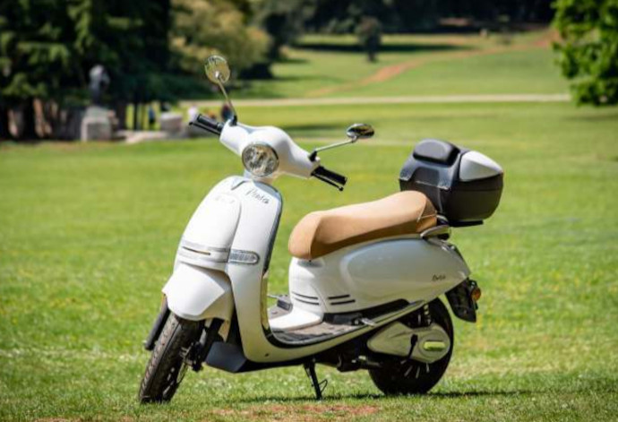 Freedom and Style on Electric Two-Wheelers